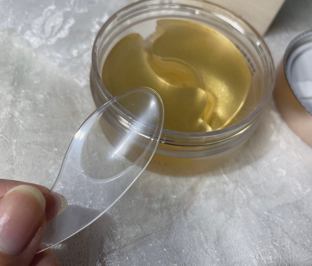 Rinne on LIPS 「SNPゴールドコラーゲンパーフェクションアイパッチ60枚SEV..」(2枚目)