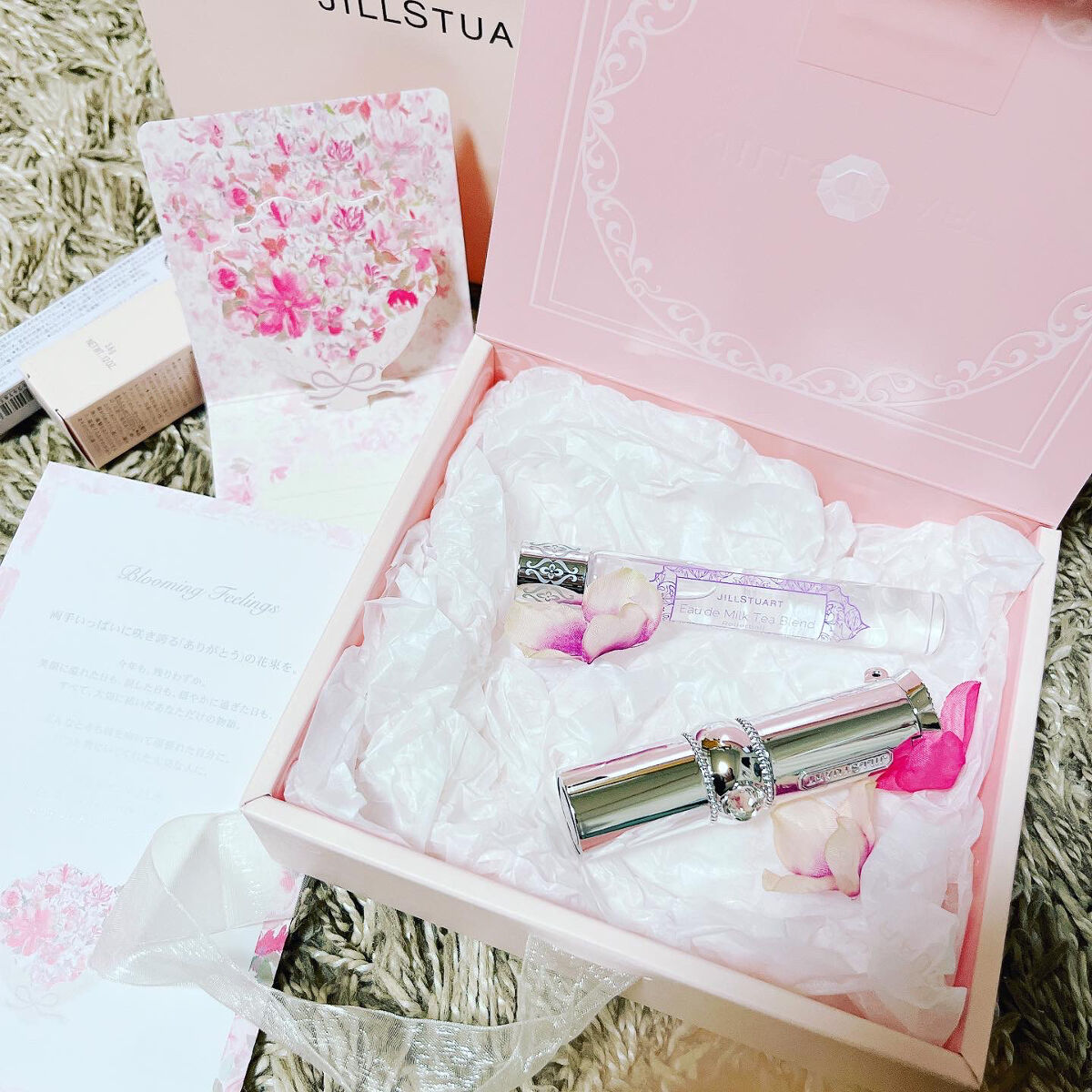 ジルスチュアート ルージュ リップブロッサム/JILL STUART/口紅を使ったクチコミ（2枚目）