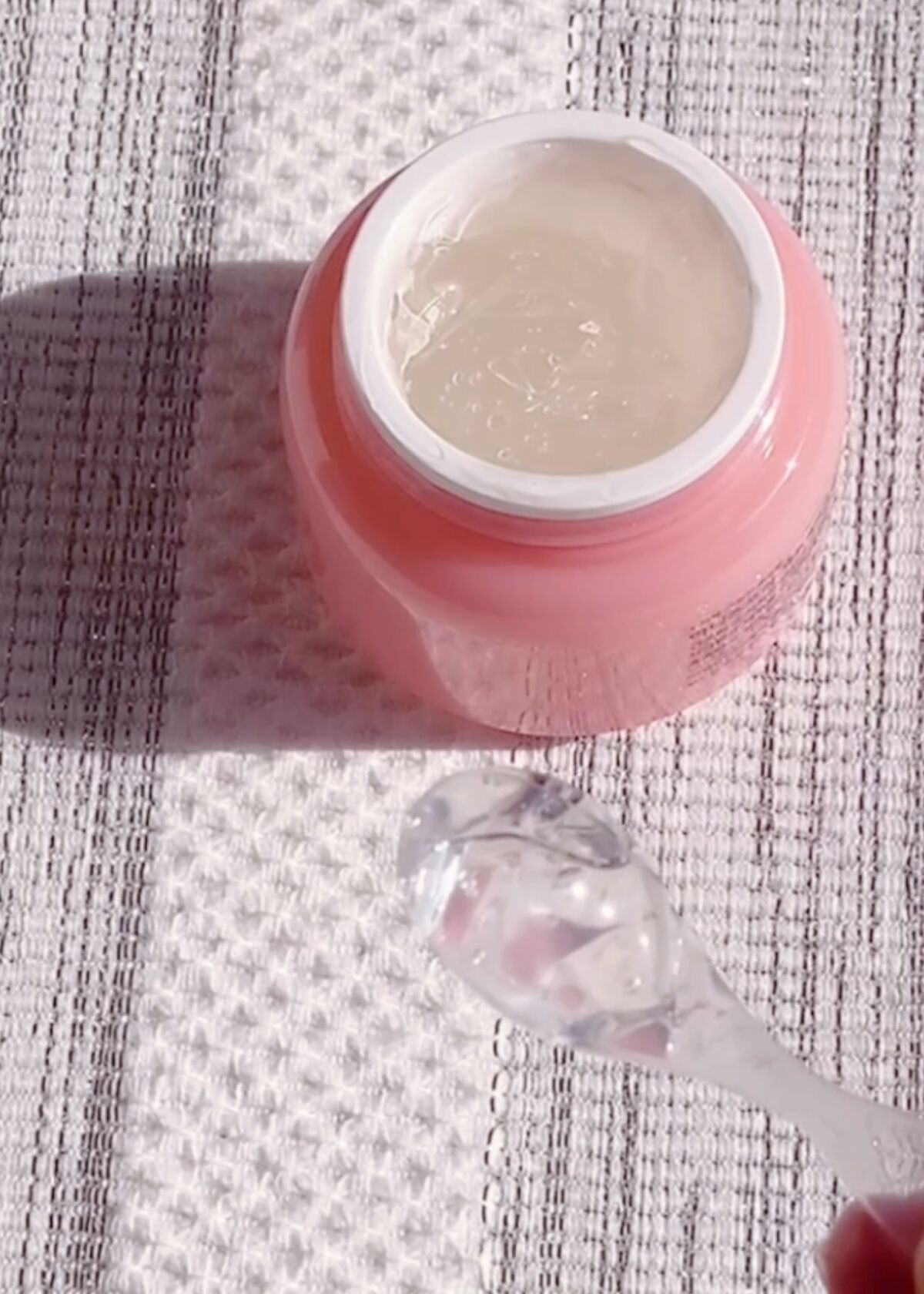 チェリーブロッサム ジェリークリーム N/innisfree/フェイスクリームを使ったクチコミ(3枚目)