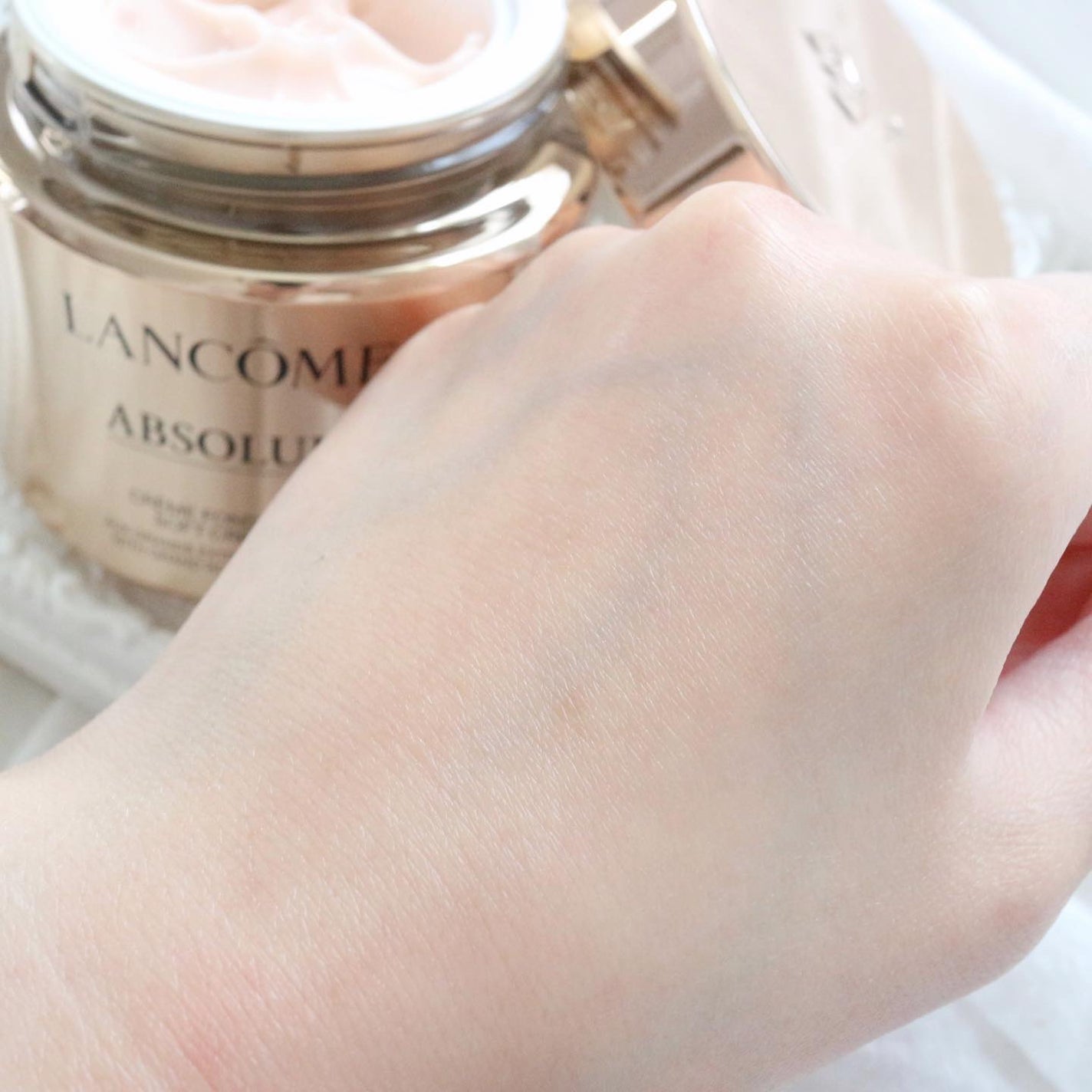 アプソリュ ソフトクリーム/LANCOME/フェイスクリームを使ったクチコミ(9枚目)