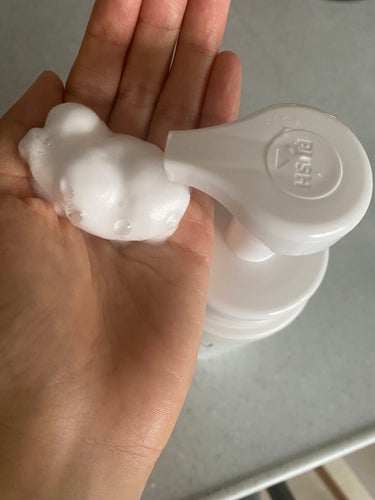ヒアルロンショットバブルクレンザー/AMPLE:N/泡洗顔を使ったクチコミ（3枚目）