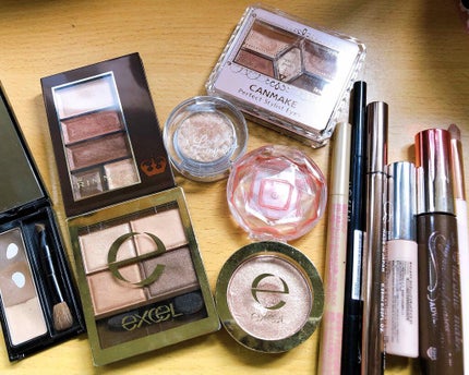 スキニーリッチシャドウ/excel/アイシャドウパレットを使ったクチコミ(1枚目)