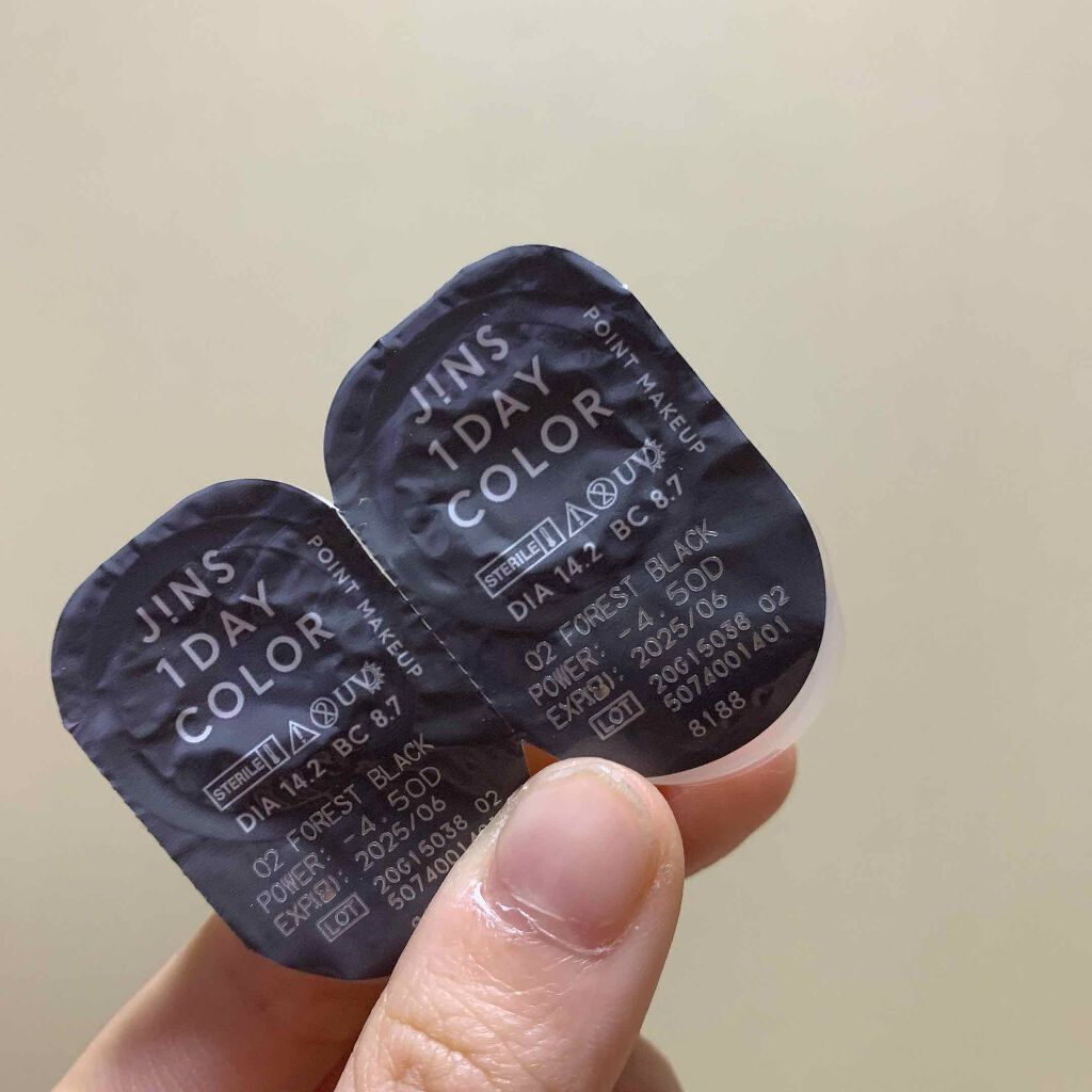 JINS1DAYCOLOR 02  FOREST BLACK(POINT MAKE UP)/JINS/ワンデー（１DAY）カラコンを使ったクチコミ（2枚目）