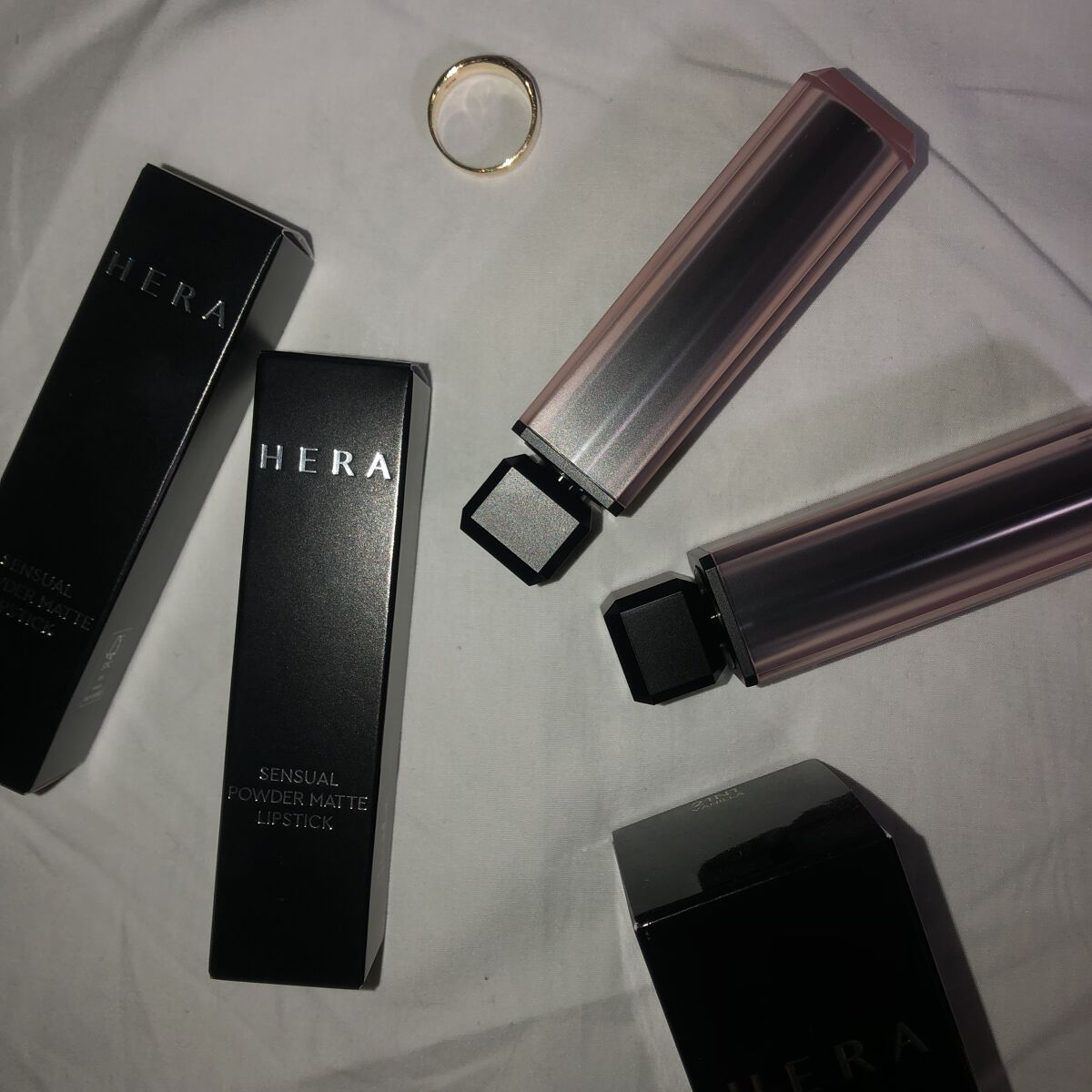 センシュアルパウダーマットリップスティック/HERA/口紅を使ったクチコミ（3枚目）