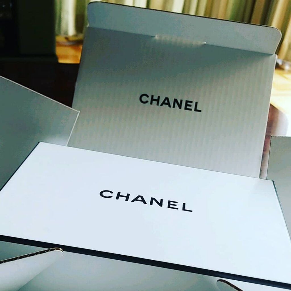 しぉん on LIPS 「いい香りと一昔に話題になったシャネルのヘアミスト😊髪の毛だけじ..」(1枚目)