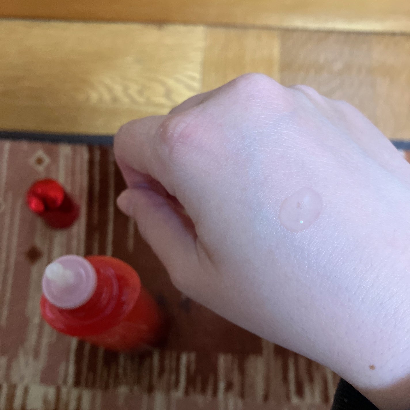 薬用 RJ地肌ケア エッセンス /アピセラピーコスメティクス/頭皮ローションを使ったクチコミ(2枚目)