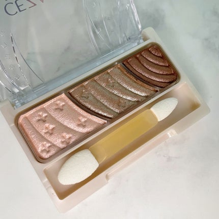 トーンアップアイシャドウ/CEZANNE/アイシャドウパレットを使ったクチコミ(2枚目)