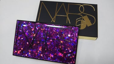 クリスマスコフレ第１段になります。

NARS ハイプト アイシャドウパレット

たまたま発売前日に存在を知ったんですが...配色が可愛くて気に入りました。

もともとは@コスメショッピングで、ピカシュ