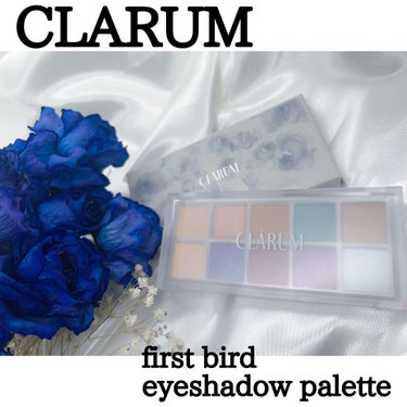 𓆸⋆*
⁡
CLARUM 
first bird eyeshadowpalet
⁡
"あえて締め色を作らず 
オーロラのようなニュアンスカラーを詰めた
アイシャドウパレット"
⁡
カラフルなカラーがたく