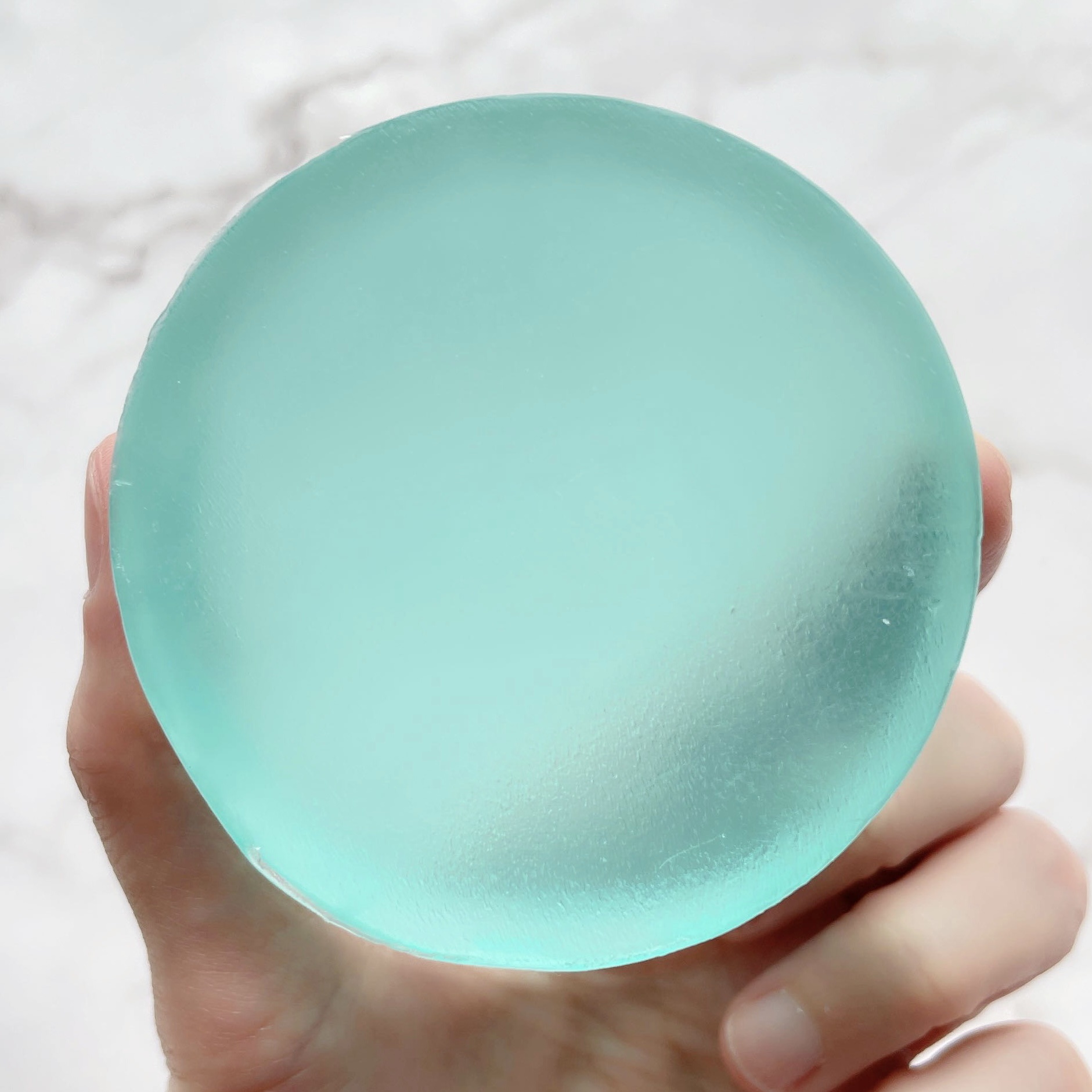 パロサント香る濃密泡のナイアシンアミド＋セラミド配合クリアソープ/ユゼ化粧品/洗顔石鹸を使ったクチコミ（3枚目）