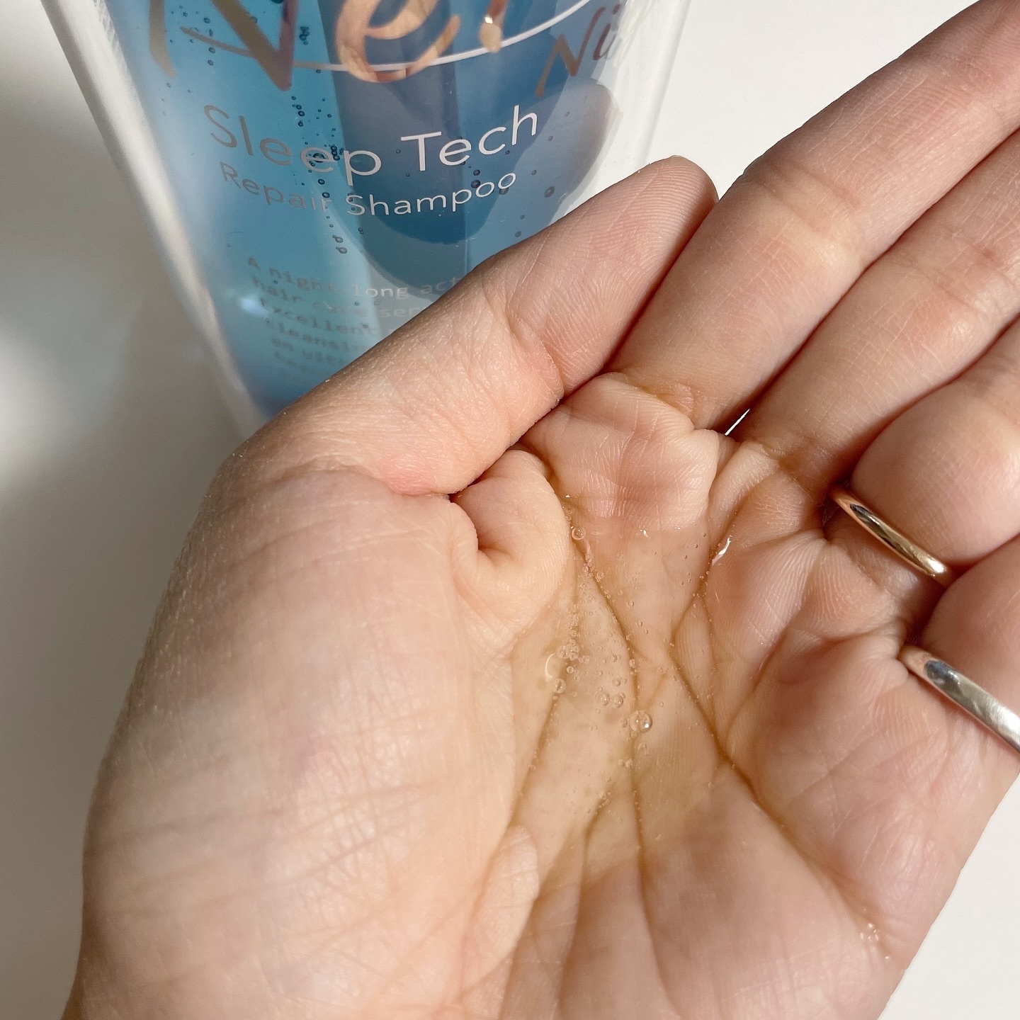 スリープテック リペア ヘアオイル/NeNe Night/ヘアオイルを使ったクチコミ（2枚目）