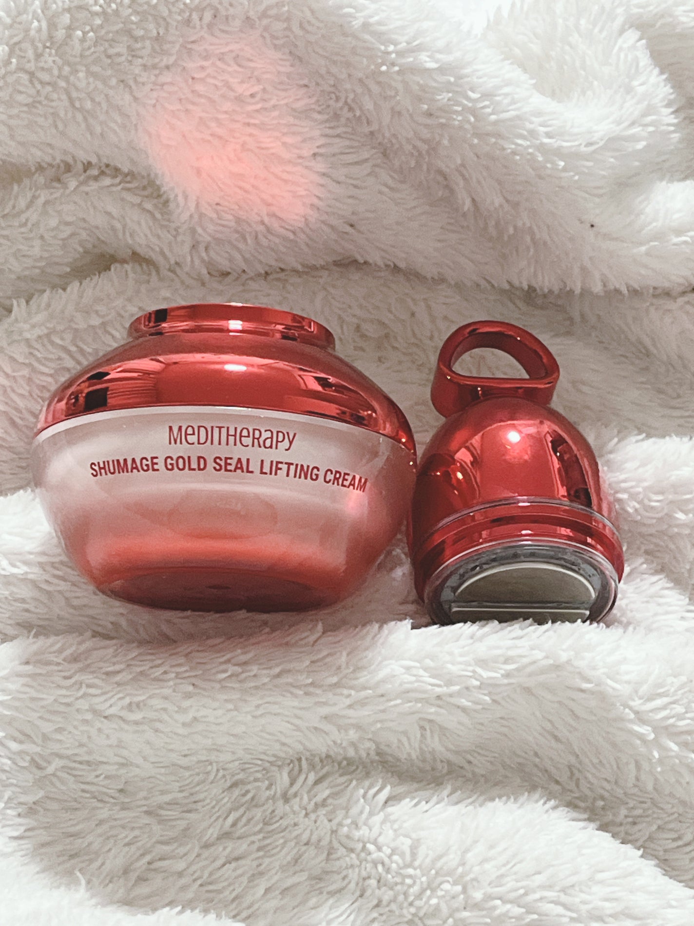 シューマジゴールド糸リフティングクリーム+EMS美顔器/MEDITHERAPY/フェイスクリームを使ったクチコミ(1枚目)