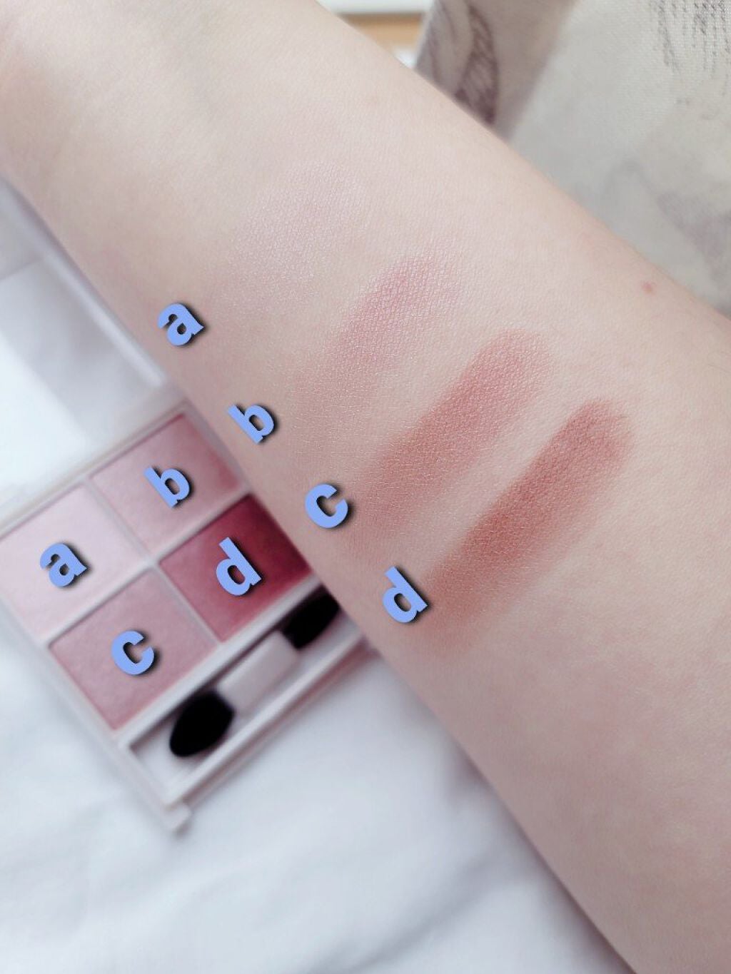 シルキースフレアイズ/キャンメイク/アイシャドウパレットを使ったクチコミ(3枚目)