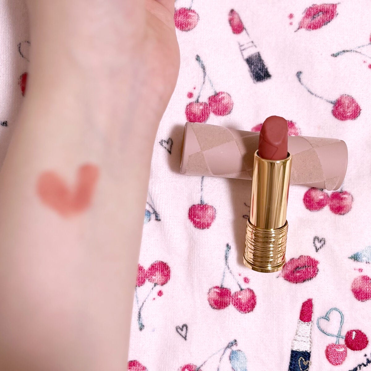 コンフォート リップオイル インテンス/CLARINS/リップグロスを使ったクチコミ(3枚目)