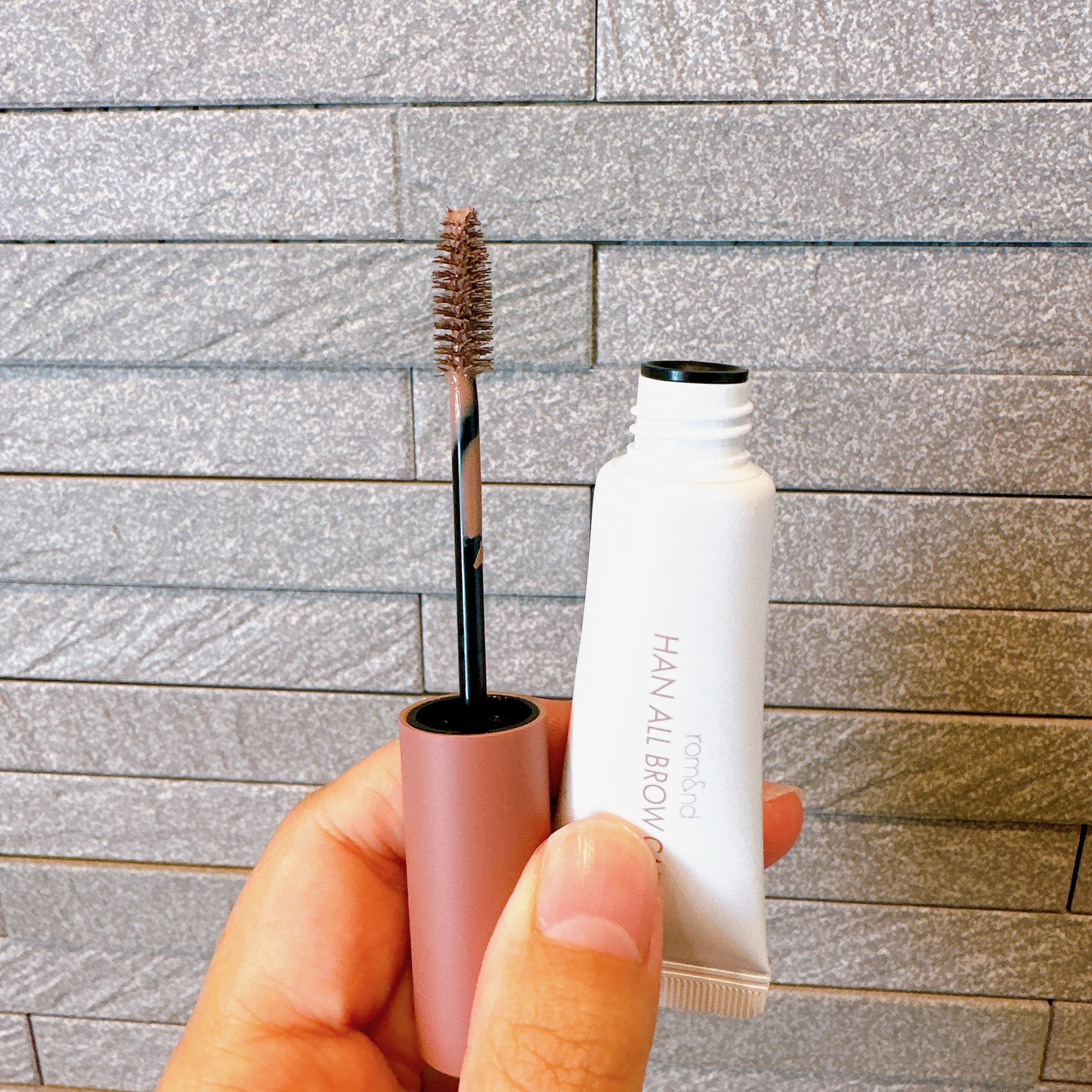 ハンオールブロウカラ/rom&nd/眉マスカラを使ったクチコミ（2枚目）