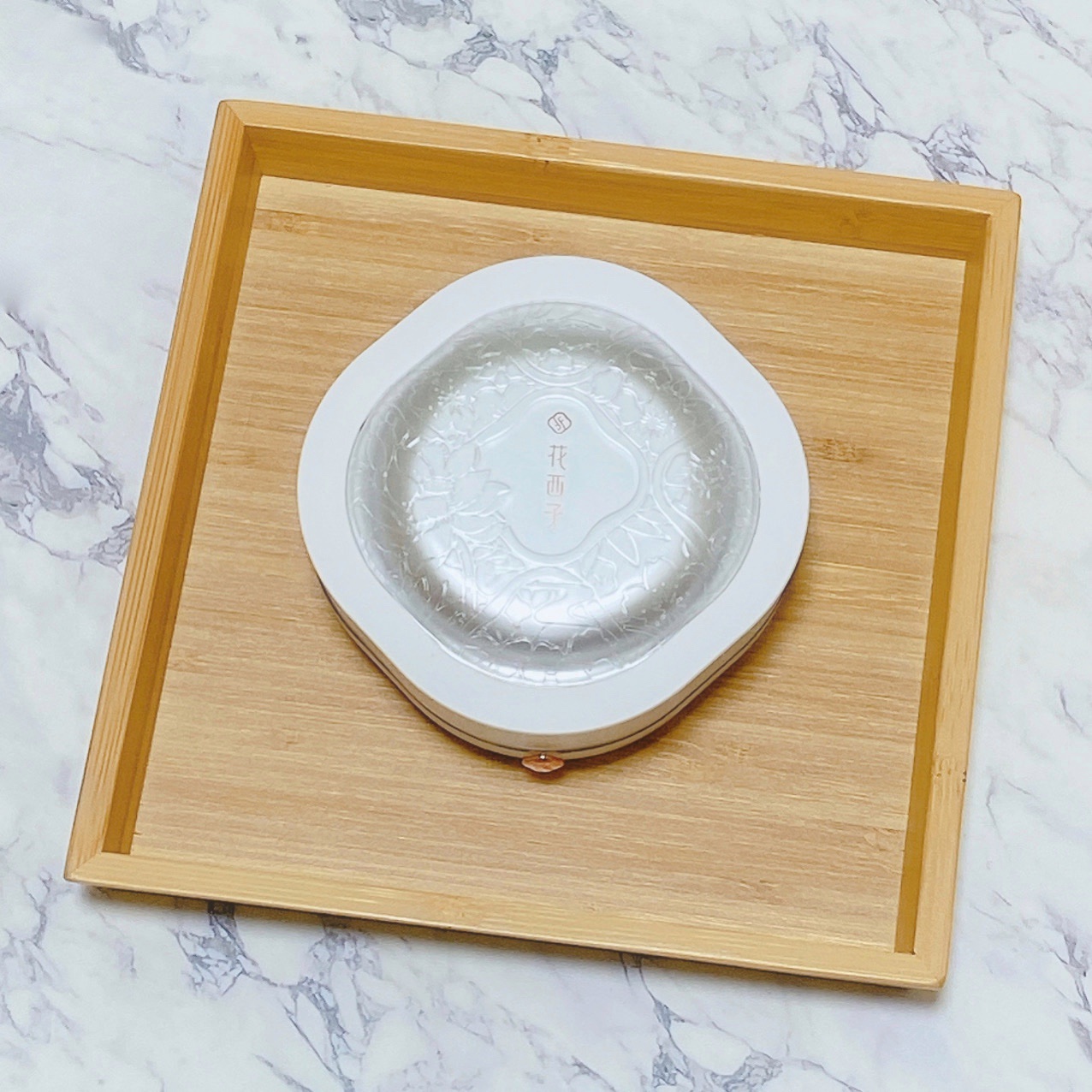 玉養桃花 ルースパウダー/花西子/ルースパウダーを使ったクチコミ（1枚目）