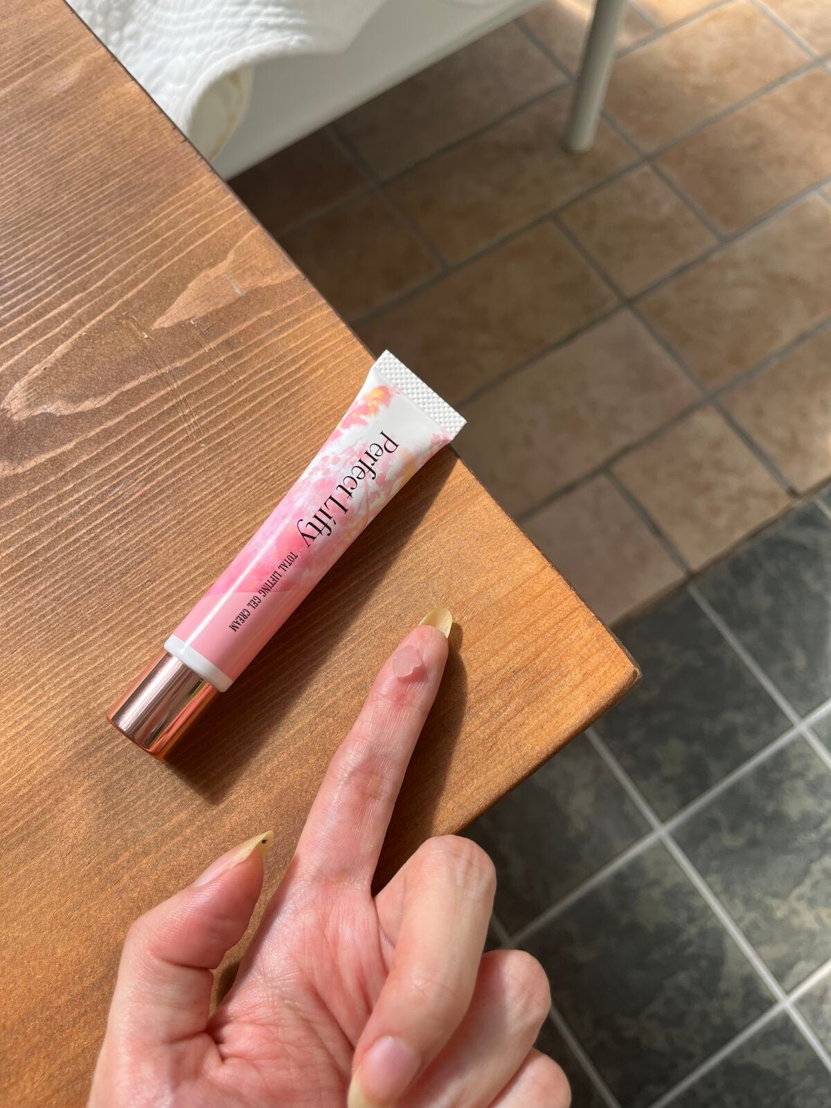 Perfect Lifty TOTAL LIFTING GEL CREAM/R&/フェイスクリームを使ったクチコミ(2枚目)