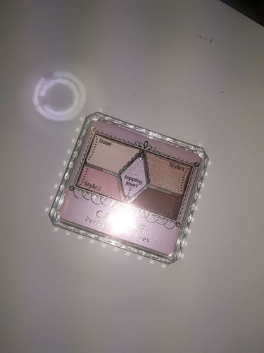 UR GLAM　BLOOMING EYE COLOR PALETTE/U R GLAM/アイシャドウパレットを使ったクチコミ（2枚目）