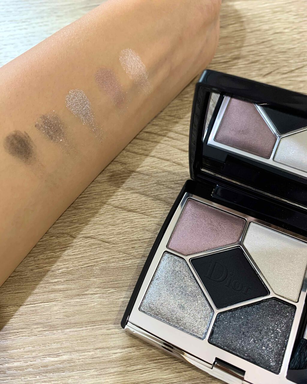 【旧】サンク クルール クチュール/Dior/アイシャドウパレットを使ったクチコミ(2枚目)