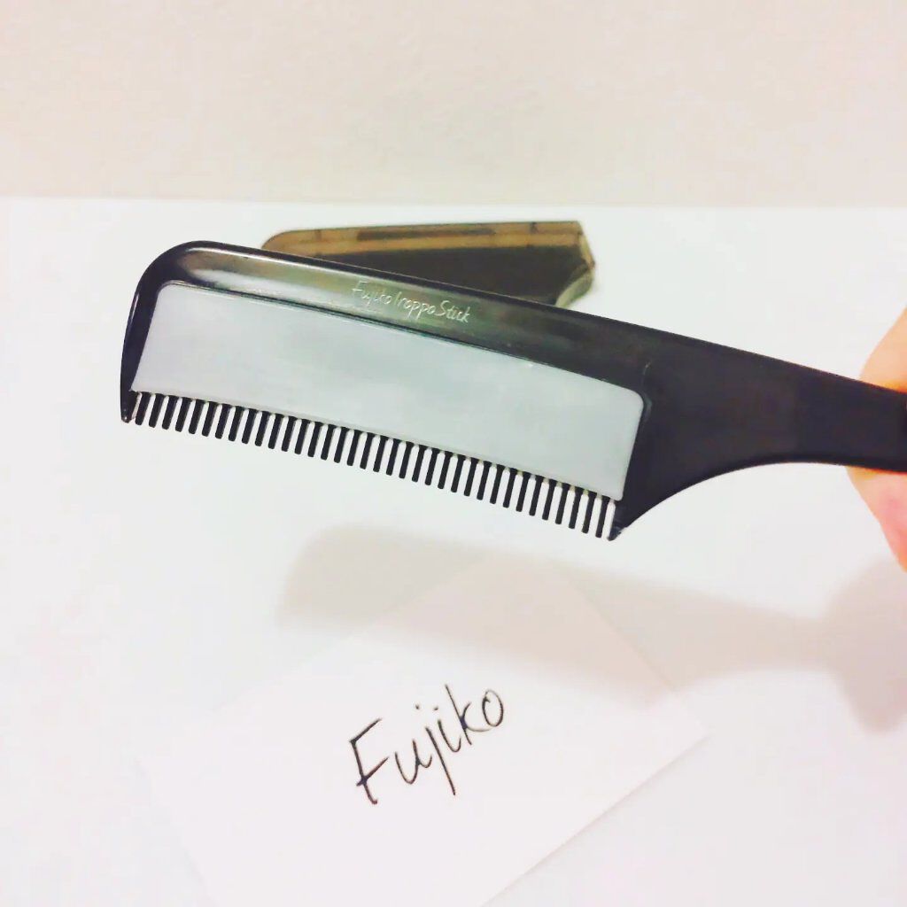 フジコ色っぽスティック/Fujiko/ヘアコームを使ったクチコミ（3枚目）