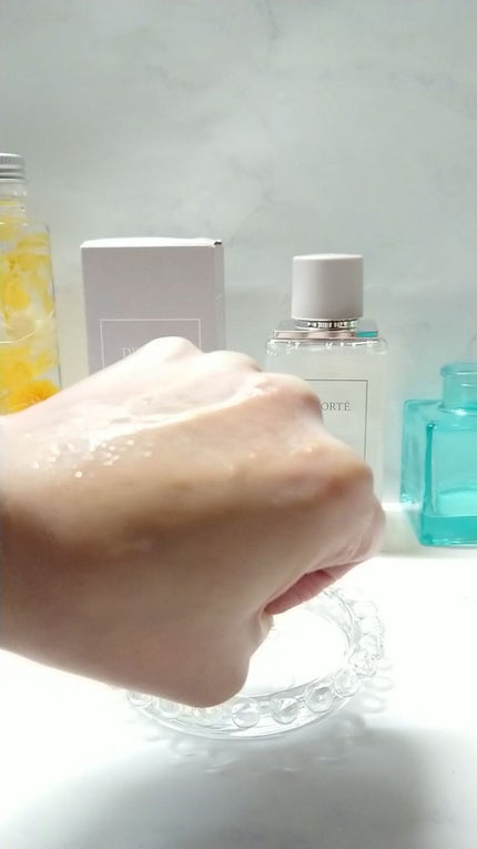 イドラクラリティ 薬用 トリートメント エッセンス ウォーター/DECORTÉ/化粧水を使ったクチコミ(3枚目)