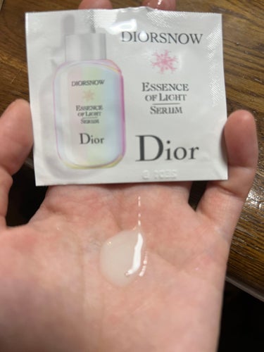 【旧】スノー アルティメット エッセンス オブ ライト/Dior/美容液を使ったクチコミ（2枚目）