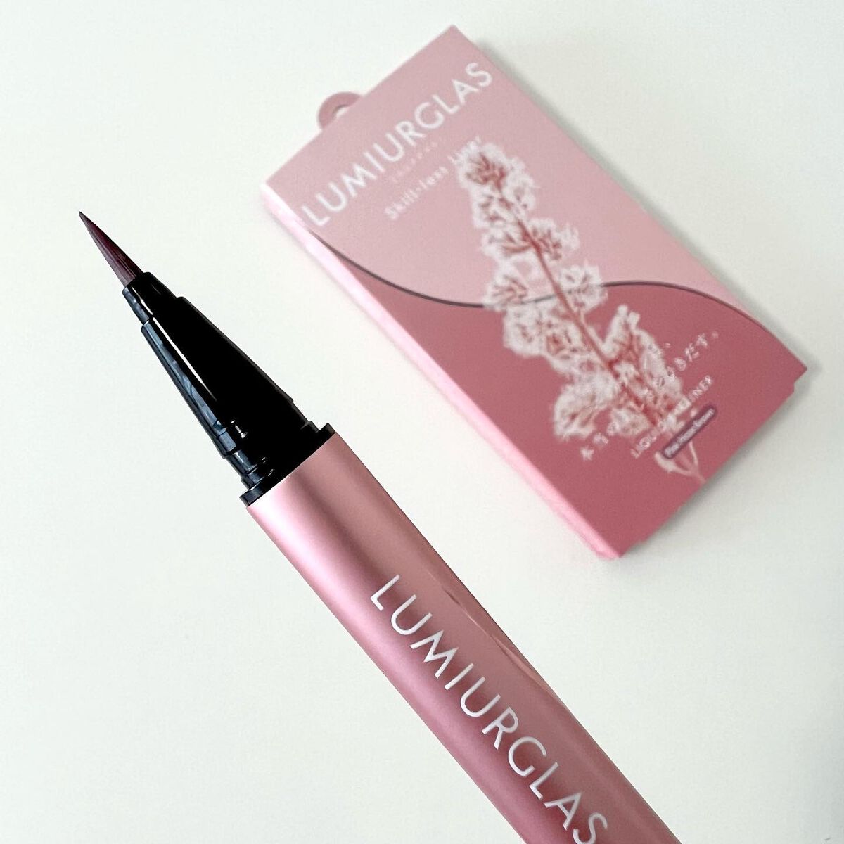 スキルレスライナー/LUMIURGLAS/リキッドアイライナーを使ったクチコミ（3枚目）