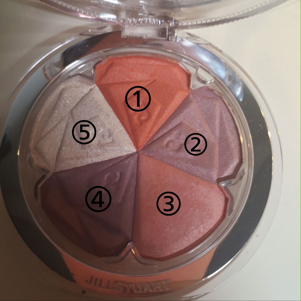 JILL STUART ジルスチュアート ブルーム ミックスブラッシュ コンパクトのクチコミ「どーも𓈒 𓂂𓏸お久しぶりです𖤣𖥧𖥣｡

今回はJILLSTUART15周年コスメ
ブルームミッ.....」（3枚目）