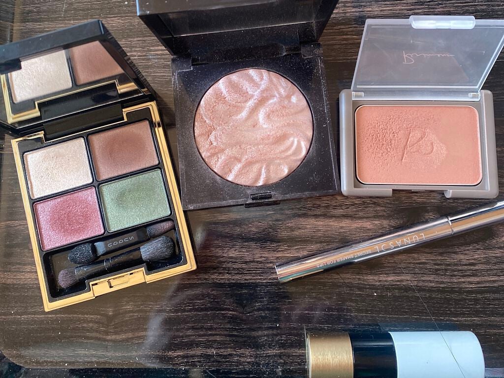 フェイスイルミネーター/ローラ メルシエ/パウダーハイライトを使ったクチコミ(1枚目)