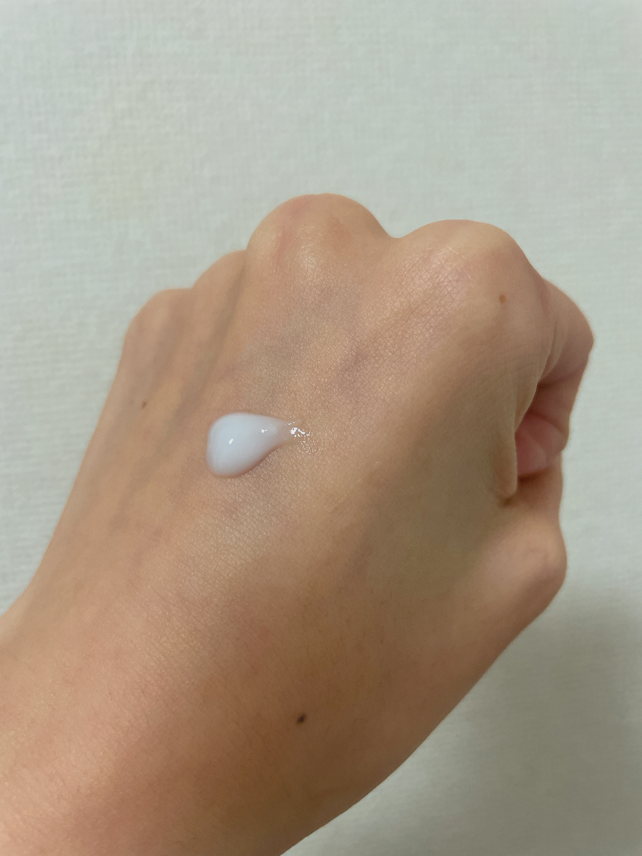 サンタール・エ・ボーテ　ハンドクリーム ホワイトティー/サンタール・エ・ボーテ/ハンドクリームを使ったクチコミ（2枚目）