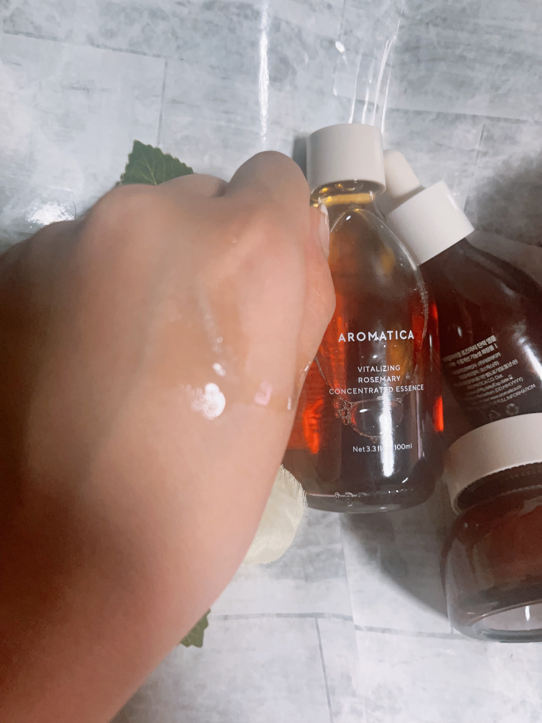 ローズマリーコンセントレイテッドエッセンス/AROMATICA/美容液を使ったクチコミ（2枚目）