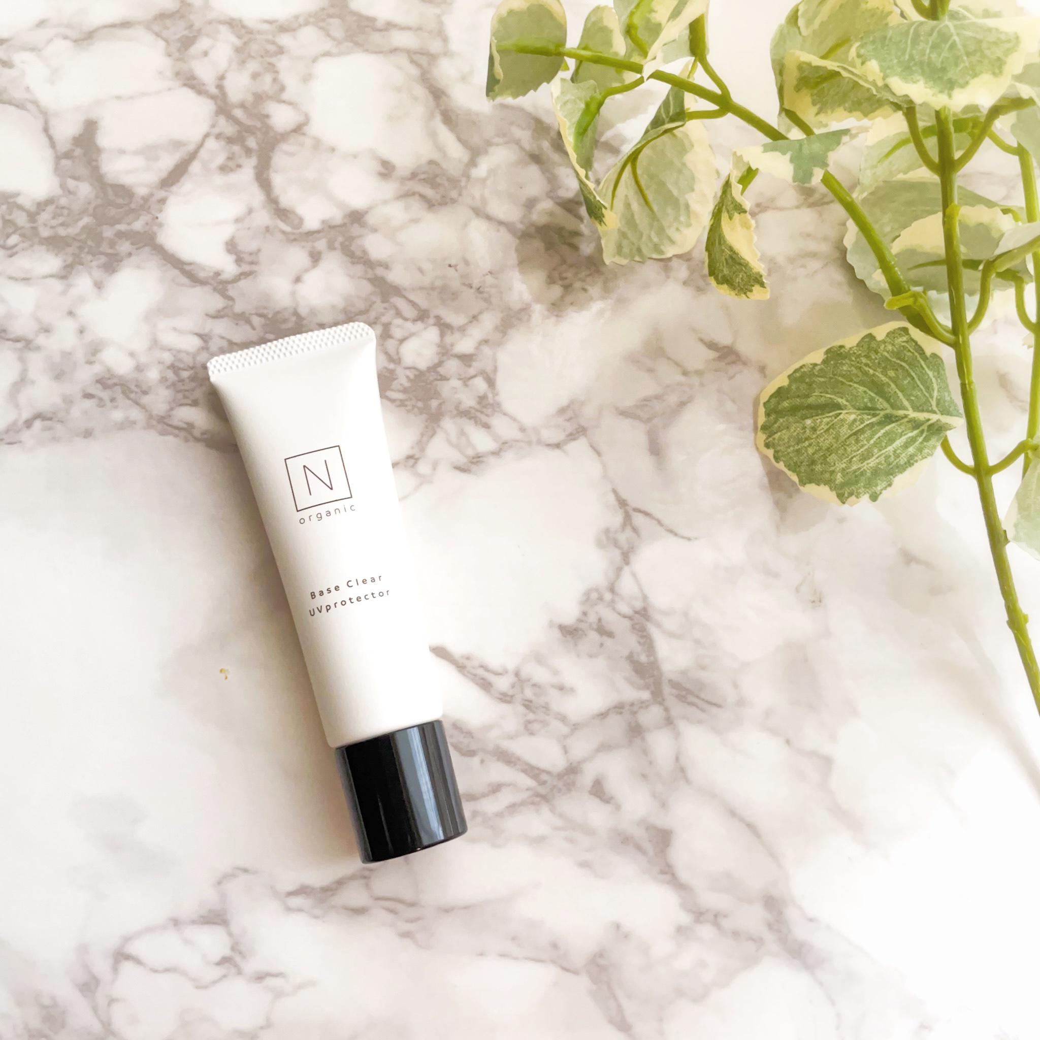 ----------
N.organic
ベースクリア UVプロテクター
SPF50＋　PA＋＋＋＋
30g　3,300円
----------
 
軽やかなテクスチャーのUVプロテクター。
 
ビタミンCや保湿成分配合で
お肌をケアしなが