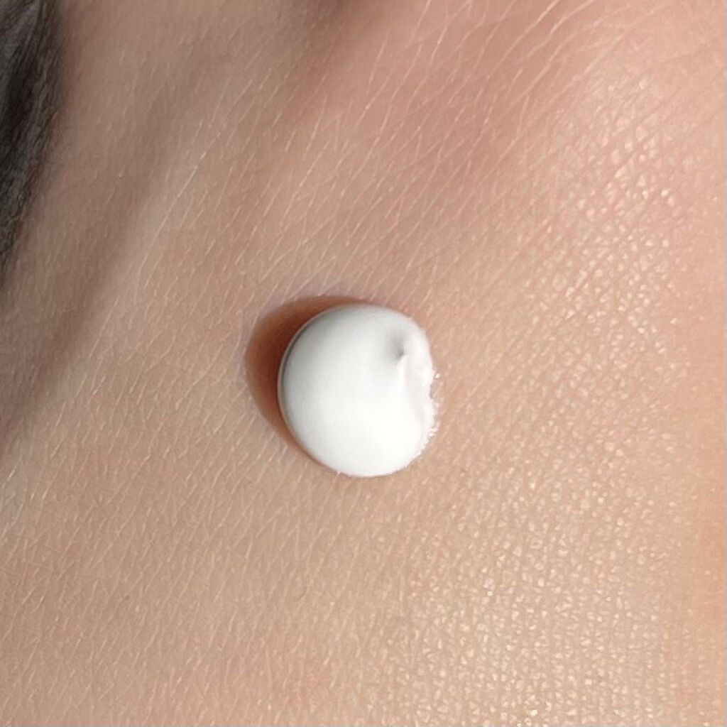 MILK FLOWER BLUR TONE UP/BLACK ROUGE/化粧下地を使ったクチコミ（3枚目）