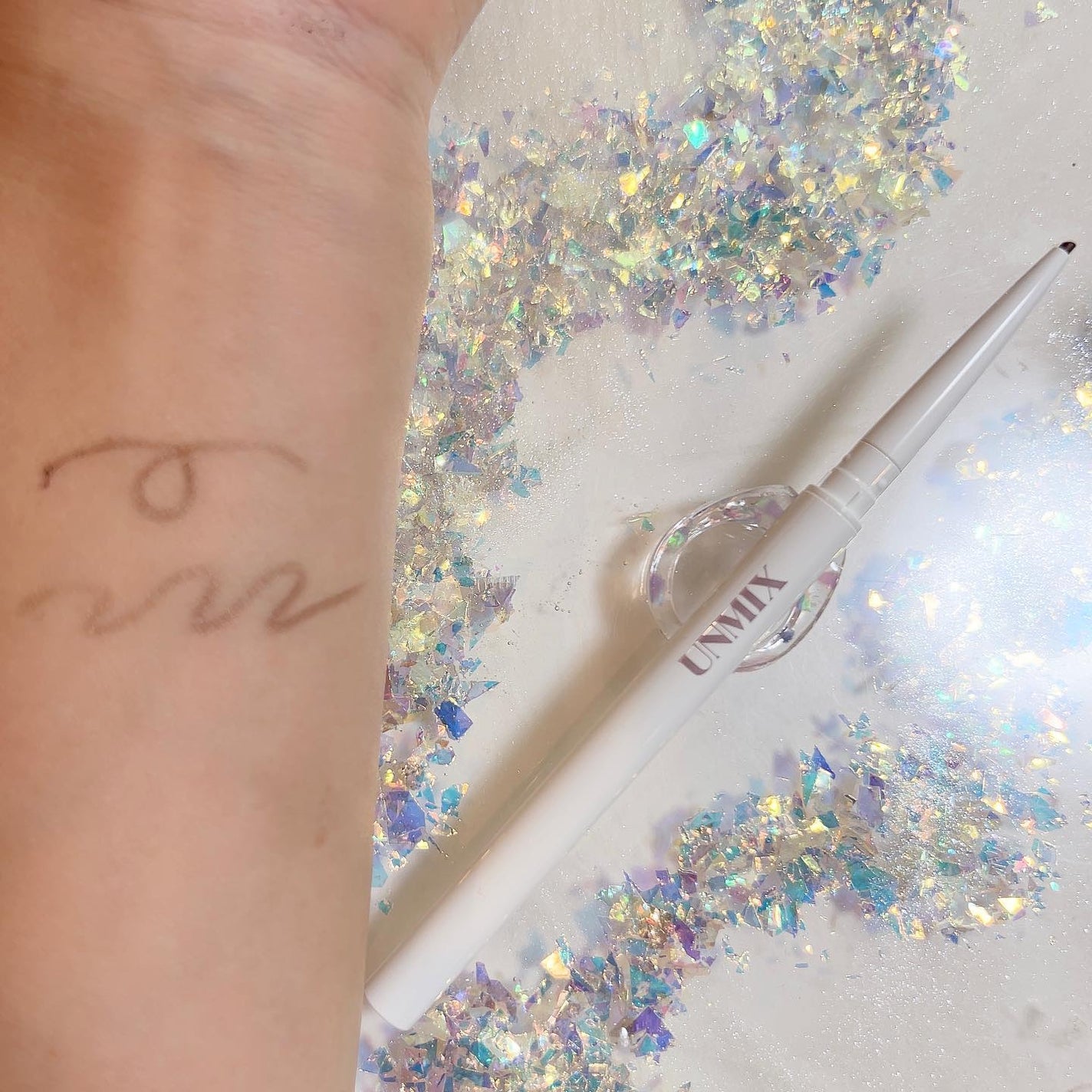 アイラッシュライナー/UNMIX/ペンシルアイライナーを使ったクチコミ(4枚目)