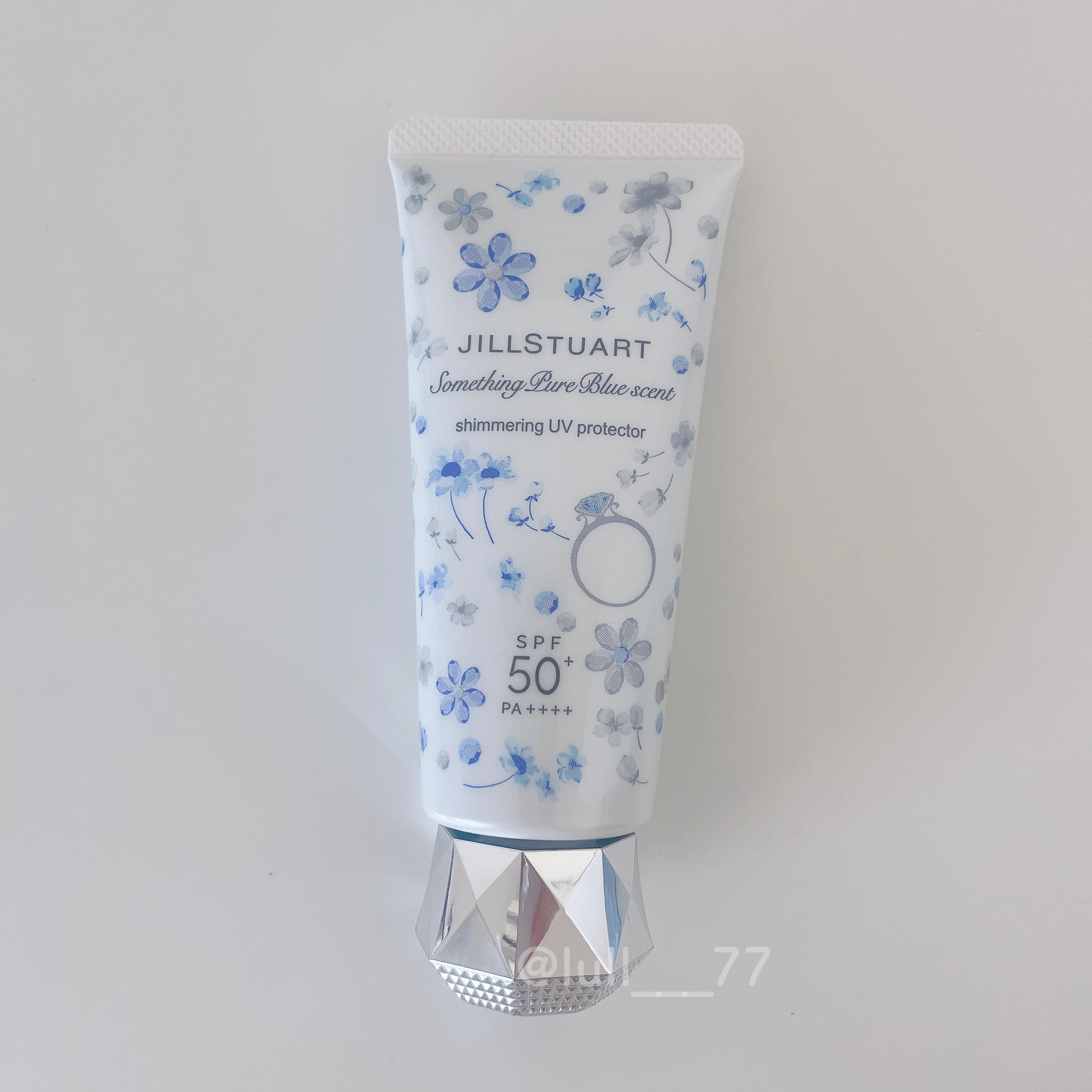 サムシングピュアブルー セント　シマリング UVプロテクター 60g/JILL STUART/日焼け止めジェルを使ったクチコミ（3枚目）