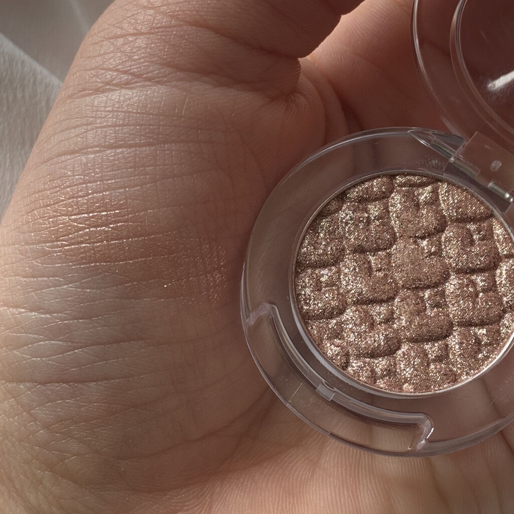 ルックアット マイアイズ RD305 アプリコットブラウン/ETUDE/単色アイシャドウを使ったクチコミ（2枚目）