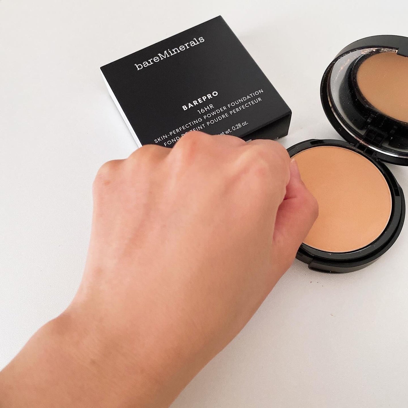 ベアプロ 16HR パウダー ファンデーション/bareMinerals/パウダーファンデーションを使ったクチコミ(4枚目)