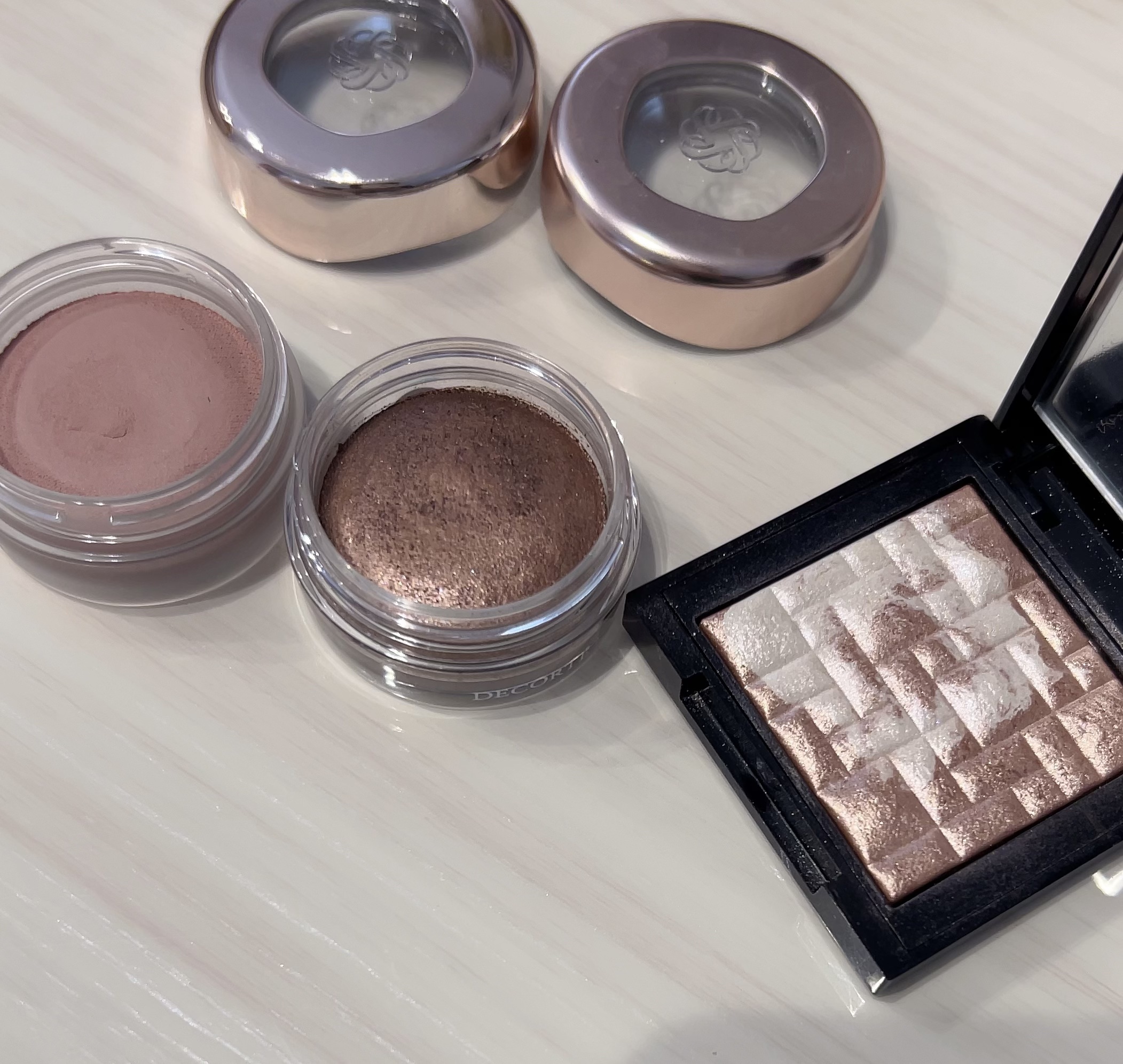 ハイライティング パウダー/BOBBI BROWN/パウダーハイライトを使ったクチコミ（2枚目）