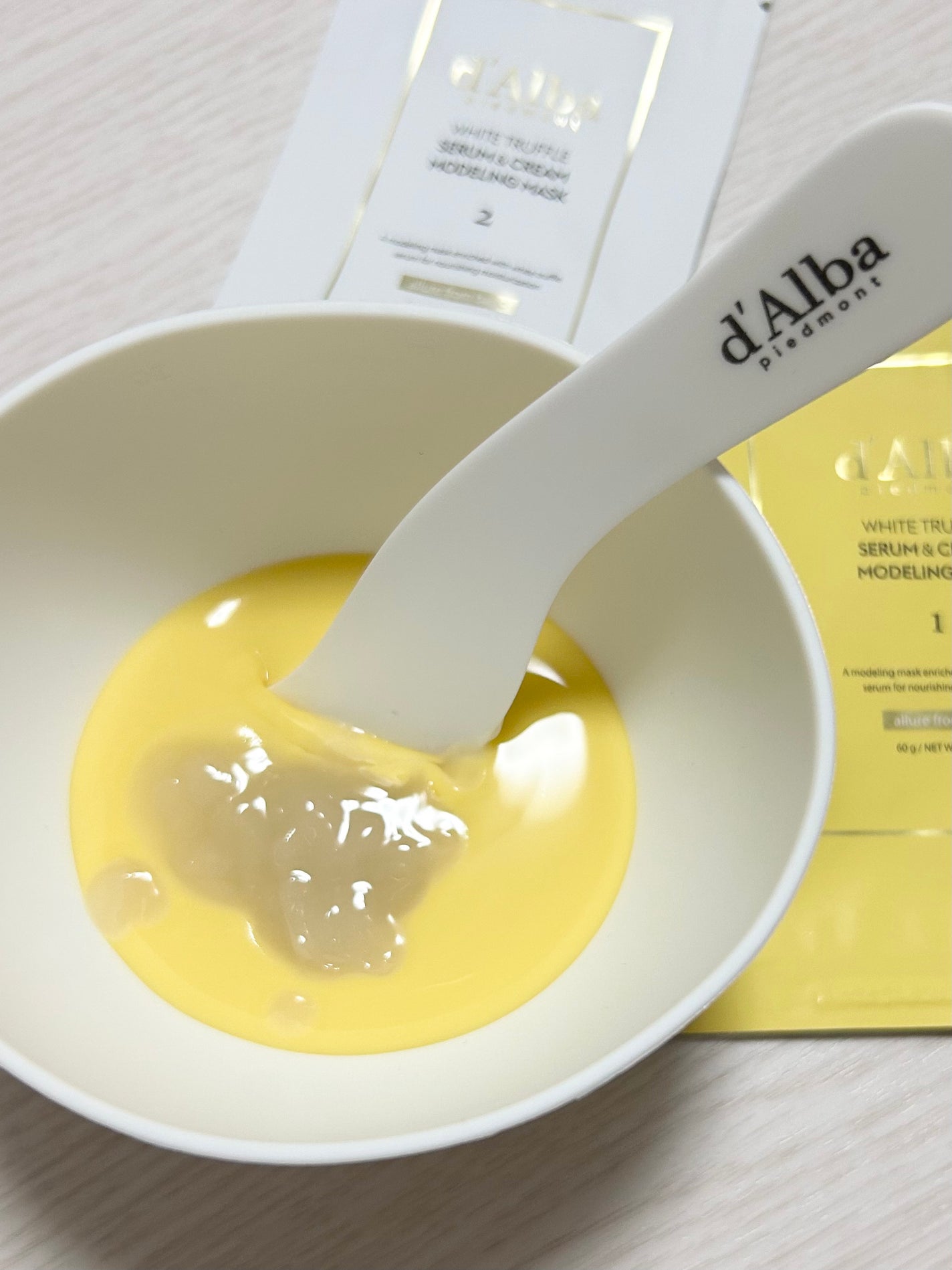 WHITE TRUFFLE SERUM & CREAM MODELING MASK/ダルバ/その他スキンケアを使ったクチコミ(2枚目)