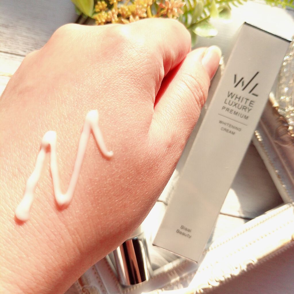 WHITE LUXURY PREMIUM/トータルビューティー美彩/美容液を使ったクチコミ(3枚目)