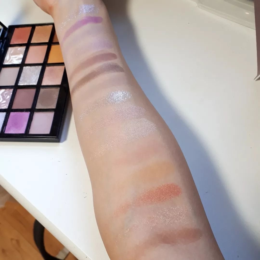 アディクション 15th アニバーサリー アイシャドウパレット “ロック ザ ベスト モーメンツ”/ADDICTION/パウダーアイシャドウを使ったクチコミ(3枚目)