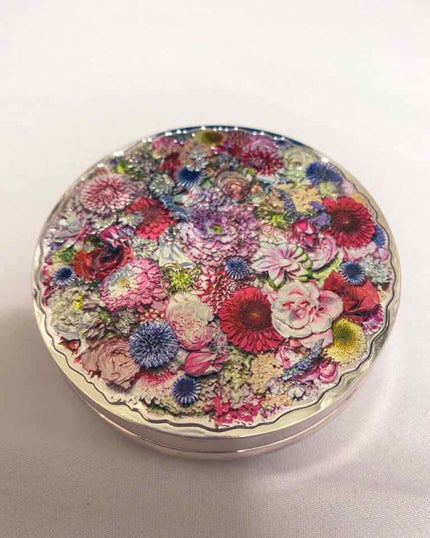 ロイヤルフラワーコレクション VIII コンパクトパウダー/インフィニティ/プレストパウダーを使ったクチコミ(2枚目)