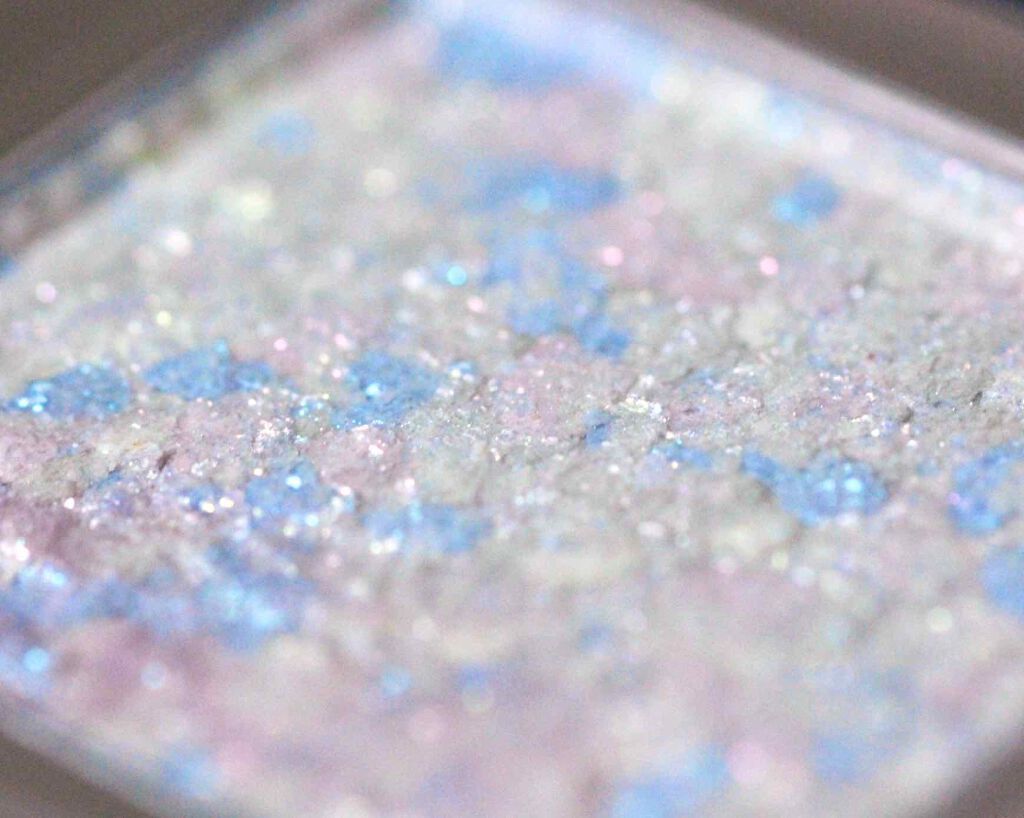 グリッタープリズム シャドウ/MISSHA/グリッターを使ったクチコミ(3枚目)