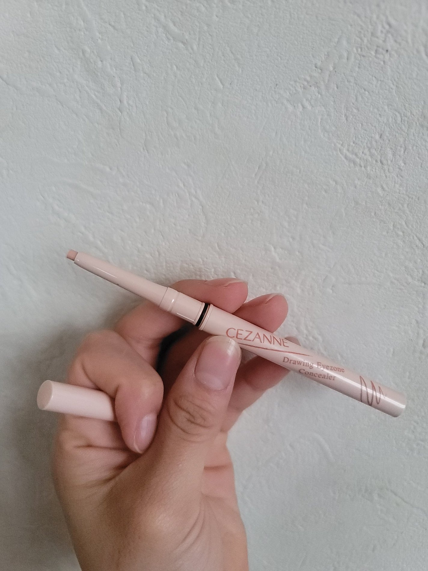 描くアイゾーンコンシーラー/CEZANNE/ペンシルコンシーラーを使ったクチコミ(5枚目)