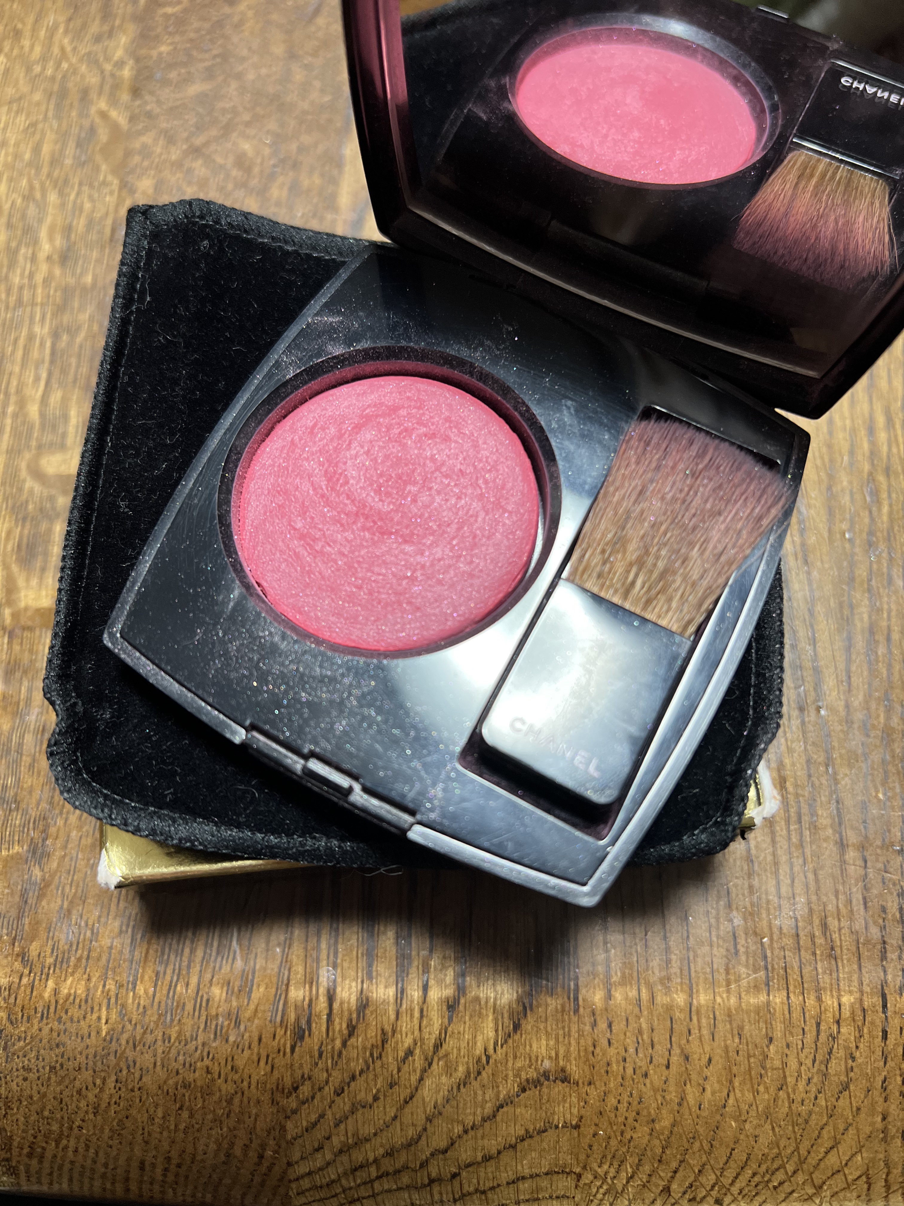 ジュ コントゥラスト 67 ローズ トゥルビヨン/CHANEL/パウダーチークを使ったクチコミ（1枚目）