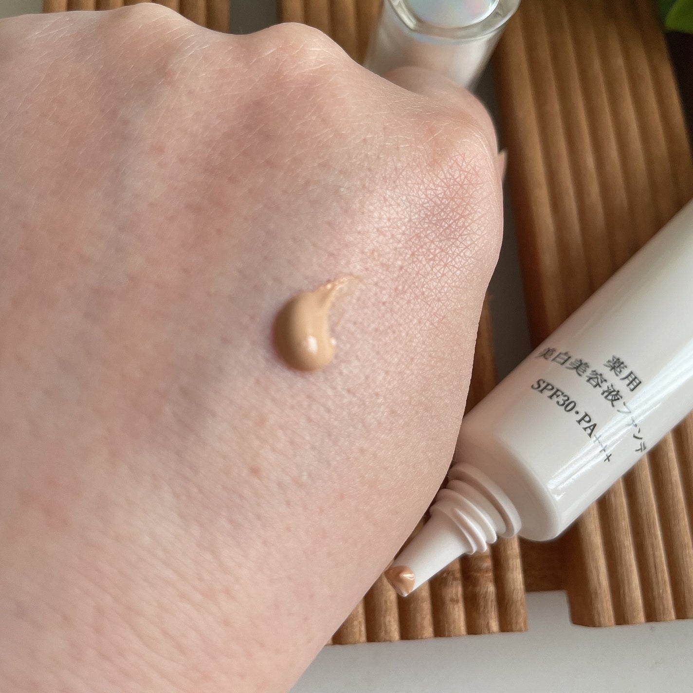 薬用 美白美容液ファンデ(医薬部外品)/HAKU/クリーム・エマルジョンファンデーションを使ったクチコミ(2枚目)