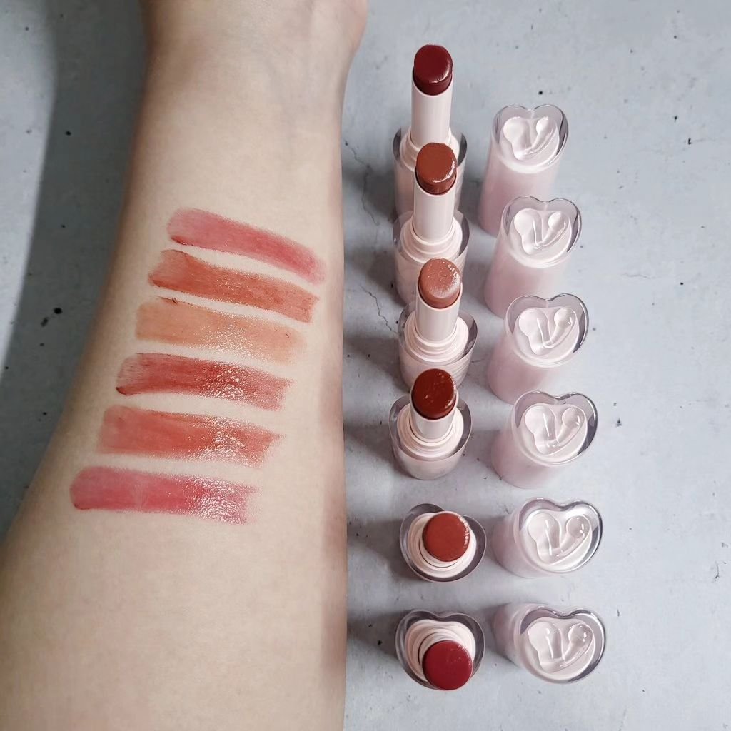 アクアエッセンスリップ/VEECCI/リップクリームを使ったクチコミ（3枚目）