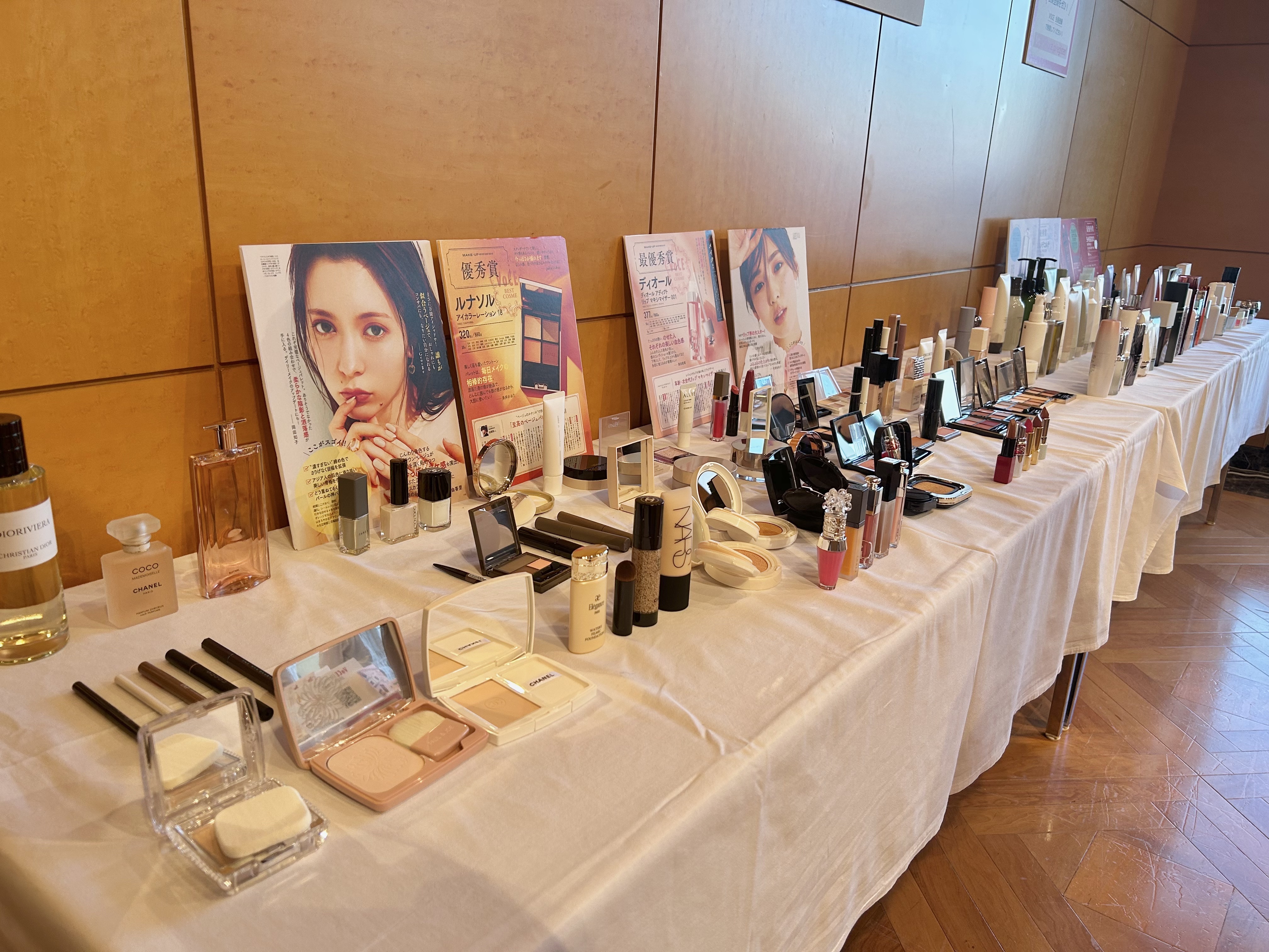 ディオール バックステージ フェイス グロウ パレット/Dior/ハイライトを使ったクチコミ（3枚目）