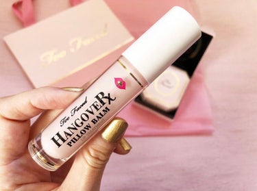 ～トゥー フェイスド ハングオーバー～ ピロー バーム リップ トリートメント/Too Faced/リップケア・リップクリームを使ったクチコミ（2枚目）