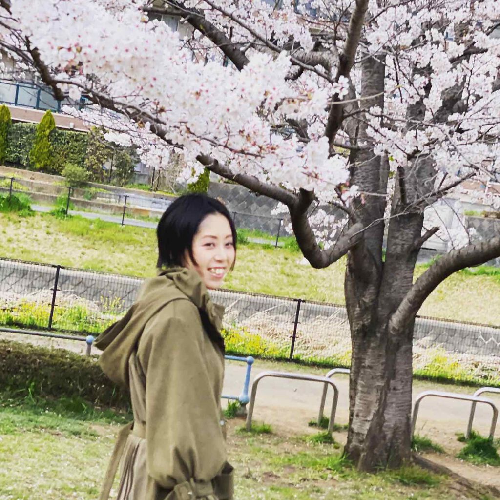 chibikko on LIPS 「自己紹介です!25歳で出産。元々20代からニキビに悩まされ、今..」(1枚目)